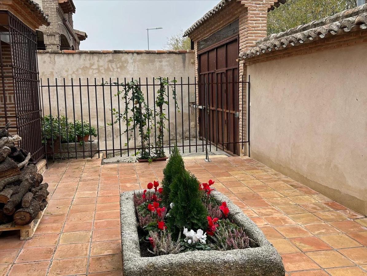 Villa La Flor Del Granado Torrijos Exterior foto